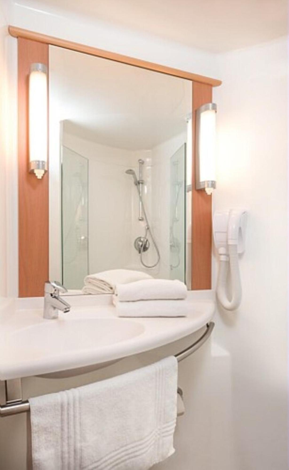 Ibis Vitre Centre Hotell Eksteriør bilde